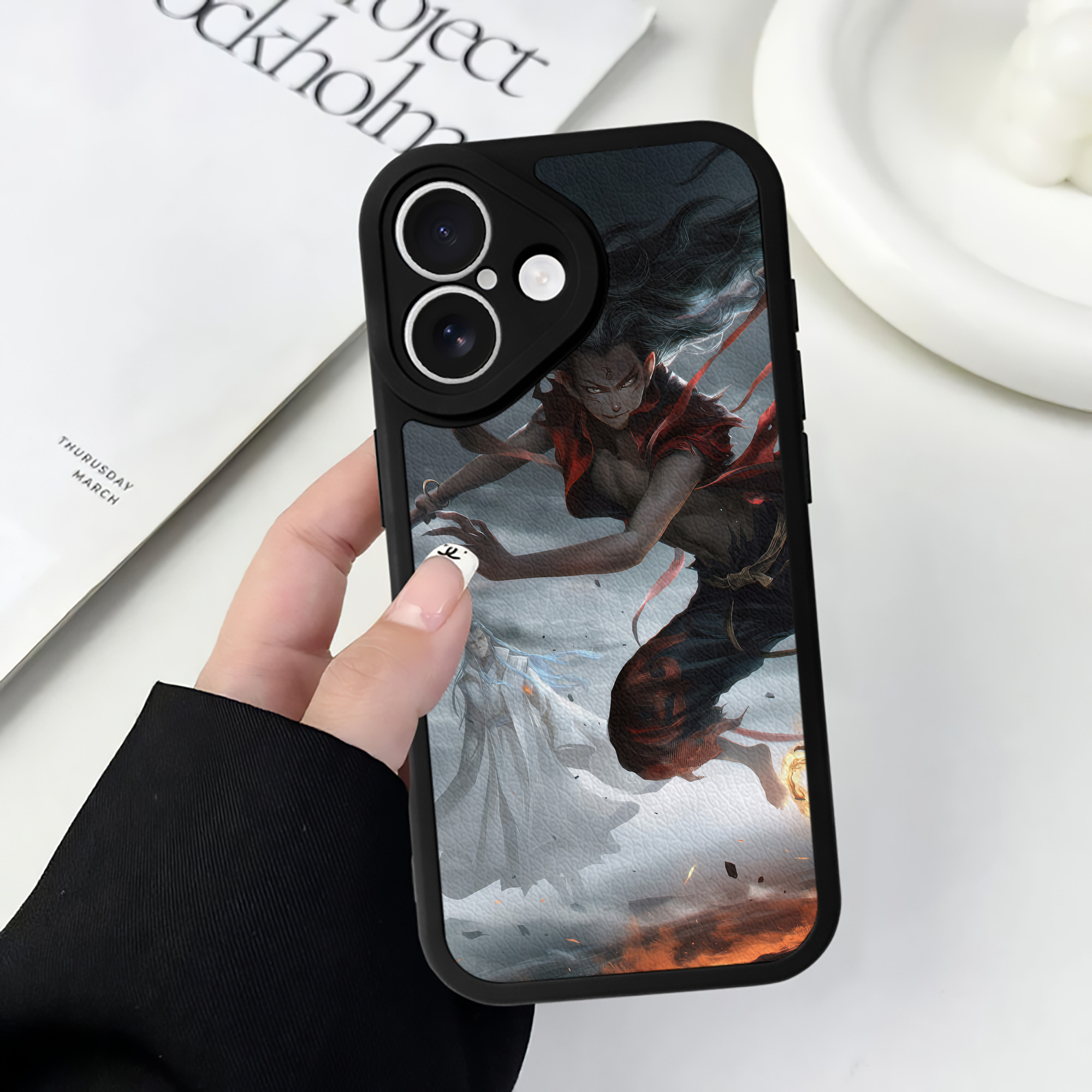 （画像用） Ne Zha 2 ナタ 魔童の大暴れ 【iPhone 16シリーズ対応】シリコンスマホケース（レザー調） 材質：シリコン